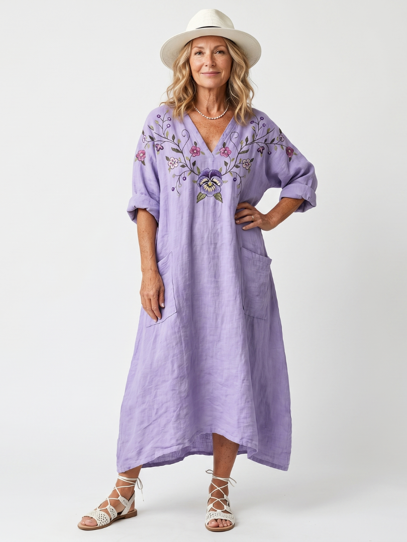 Tavi | Broderet oversize midikjole med blomster og lommer