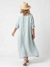 Kassiani | Broderet oversize midikjole med ornamenteret panel og lommer