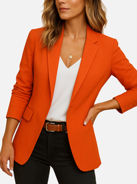 Camilla | Figursyet Blazer med Revers til Dame