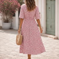 Johanne | Elegant Midikjole med Mavecamouflerende Design