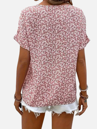 Pia | Småblomstret Bluse med Knaplukning