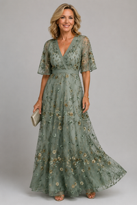 Solenne | Blomstret midikjole med halterneck